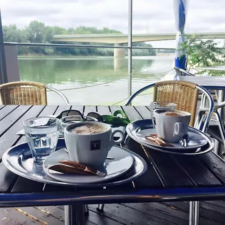 Tisza Beach Wild Camping 2 Szegedin