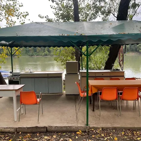 Κάμπινγκ Tisza Wild 2